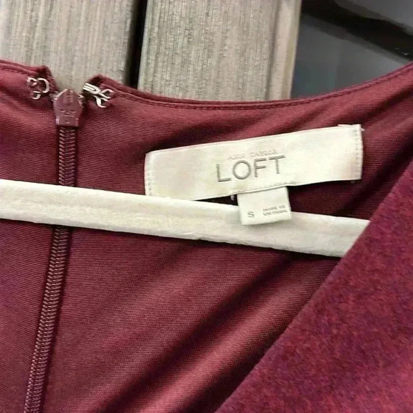 Loft burgundy dressSIZE SMALL - Picture 2 of 6